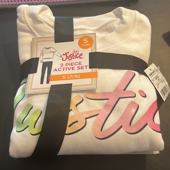 2- Girls 2 piece active set size small 7/8 and medium 10 - Picture 4 of 4